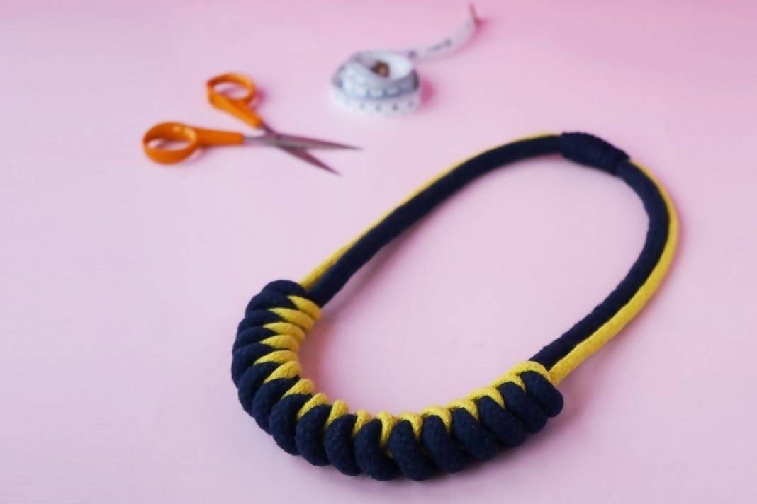 Make a rope knot necklace: Online Course