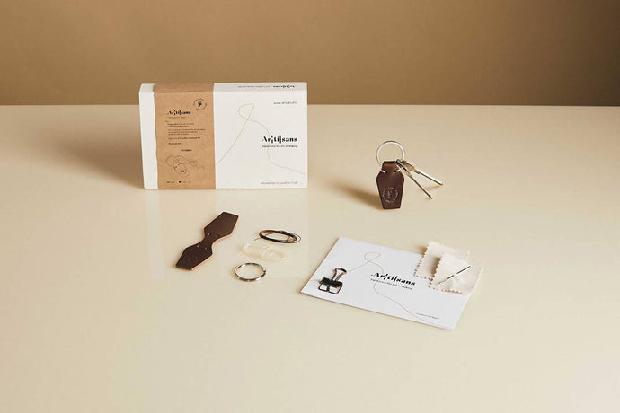Make your own leather Keyring: Kit + Guide