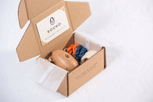 Load image into Gallery viewer, Beginners&#39; Darning: Course + Kit including darning egg
