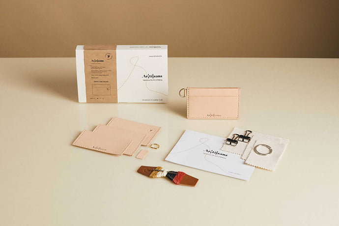 Make Your Own Simple Cardholder: Kit + Guide