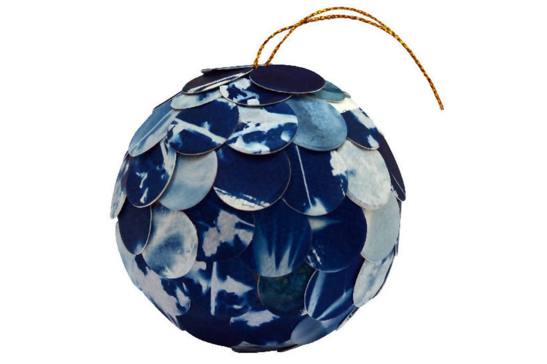 Make an upcycled cyanotype bauble: Kit + Guide