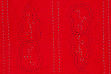 Load image into Gallery viewer, Hand-stitched, multi-purpose baby blanket - Gaibandha (Leaf) Design
