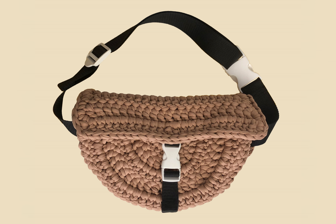 Make Studio Obasa's Signature Recycled Jersey Chest-Bag with Crochet T-Shirt Yarn: Pattern